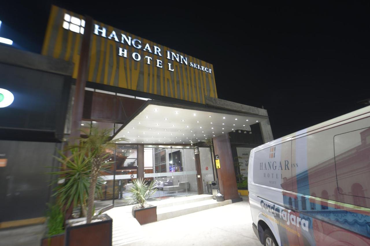 Hangar Inn Select Aeropuerto 瓜达拉哈拉 外观 照片